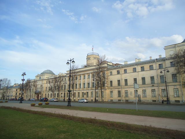 Здание Морского кадетского корпуса