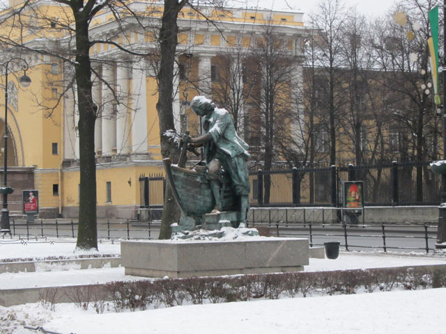 Памятник Петру I (царь-плотник).Адмиралтейство.