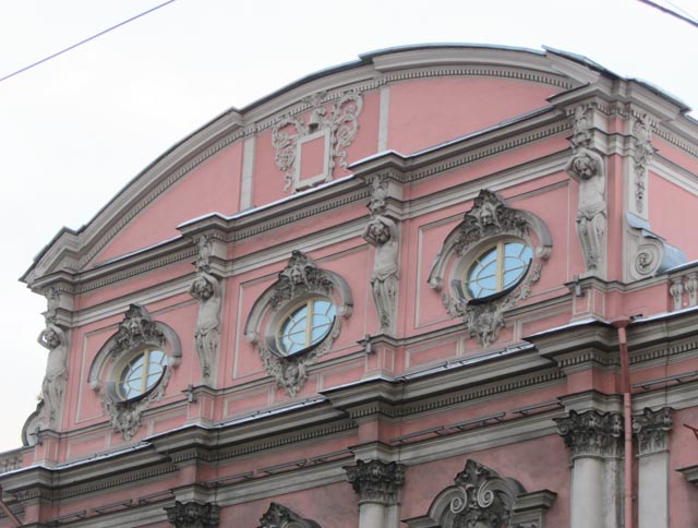 Дворец Белосельских-Белозерских.Фрагмент фасада.