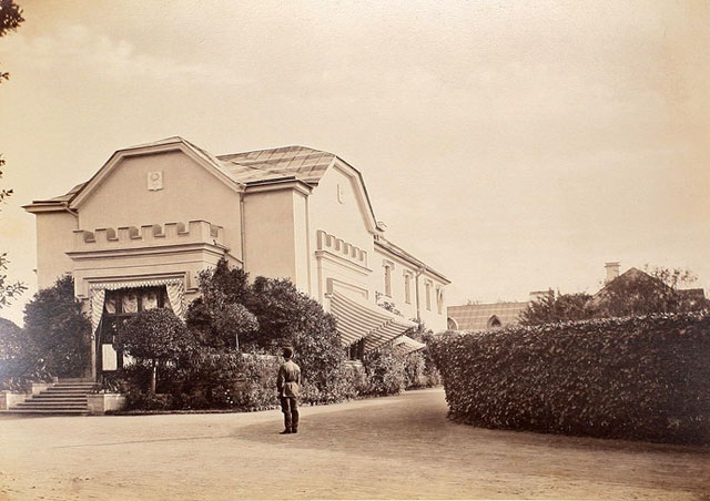 Дворец государя императора в Александрии (бывшая Ферма). Фото А.Ясвоин. Начало 1880-х гг.