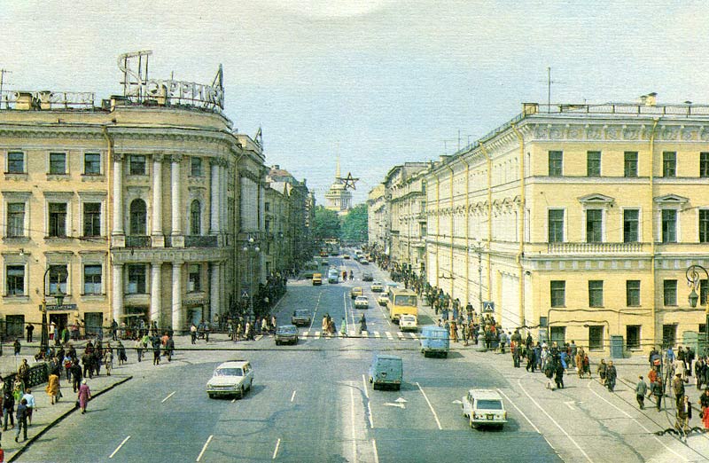 Перспектива Невского проспекта от Народного(ныне Зеленого) моста.