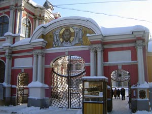 Александро-Невская лавра.Благовещенские ворота.