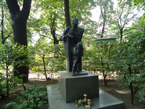 Черкасов Николай Константинович,надгробие