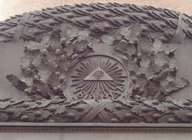 Александровская колонна.Фрагмент декора