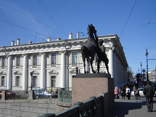 Аничков мост