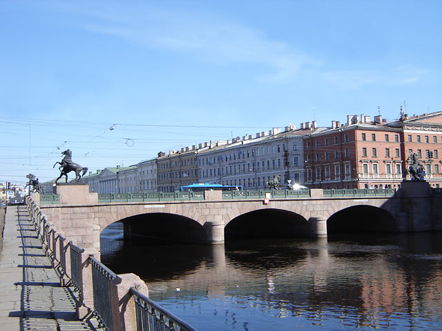 Аничков мост