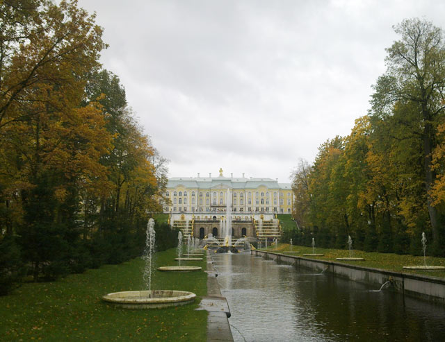 Петергоф.Нижний парк.Морской канал.