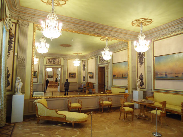Парадная гостиная. Особняк Румянцева.фото 2011 г.