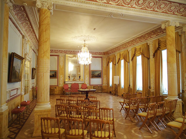 Музыкальный зал. Особняк Румянцева.фото 2011 г.