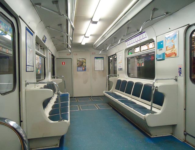 Вагон электропоезда.Метро Санкт-Петербурга.