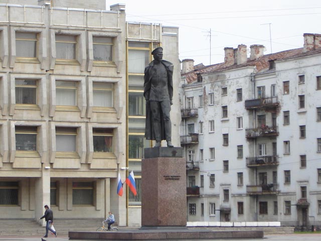 Памятник Дзержинскому