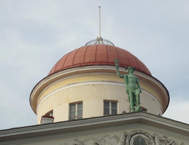 Таможня (Пушкинский дом).Меркурий