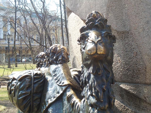 Александровский сад.Памятник Пржевальскому(фрагмент).