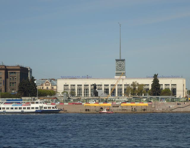 экскурсии по рекам и каналам Санкт-Петербурга