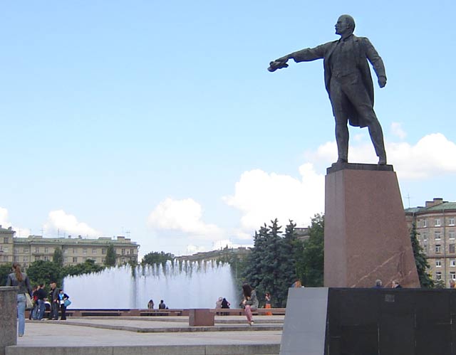 Памятник Ленину.Московская площадь.