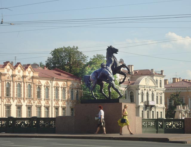 Аничков мост