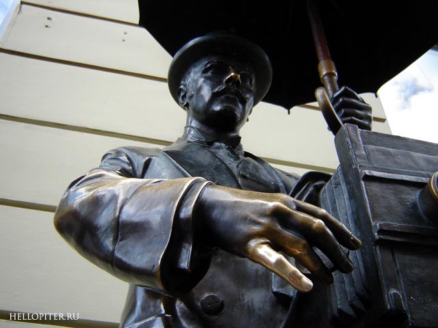 памятник фотографу в санкт-петербурге