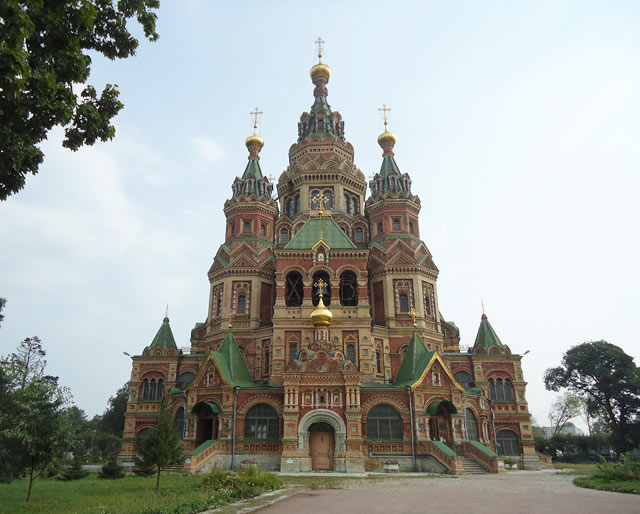 Собор святых апостолов Петра и Павла в Петергофе. Архитектор Н.В.Султанов. 1905 г.