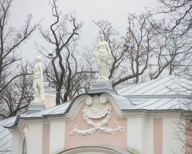 Ораниенбаум.Китайский дворец.Деталь северного фасада.