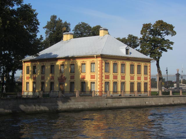    I.-