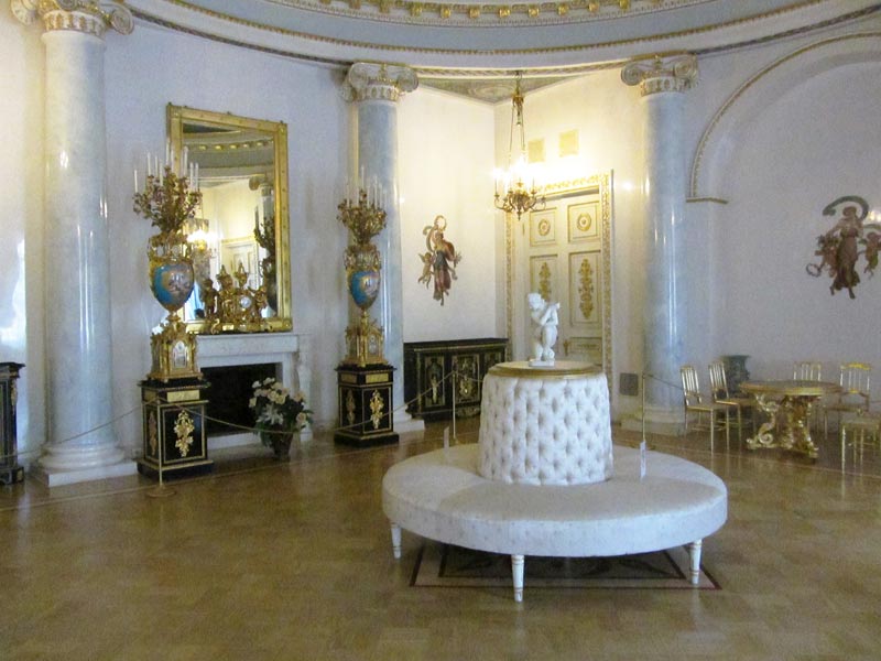 Большая Ротонда (Парадный кабинет).Архитектор А.Михайлов.1830-е гг.