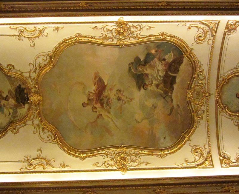 Театр.Плафон"Утро прогоняет ночь".Художник Э.Липгарт.1899 г.