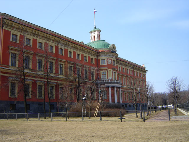 Михайловский замок