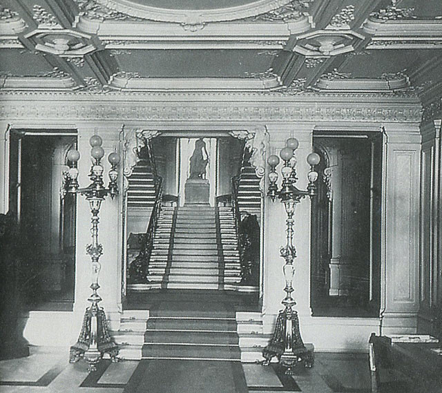 Парадный вестибюль .Особняк Румянцева.фото 1903 г