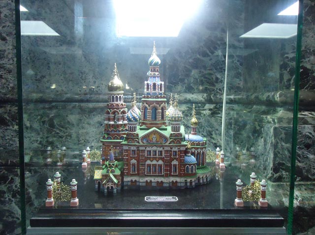 Спас-на-крови.Модель