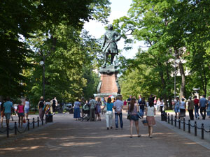 Кронштадт.Памятник Петру I