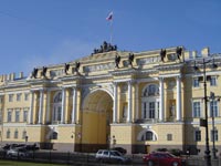 Сената и Синода здание