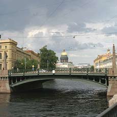 приметы поцелуев мост
