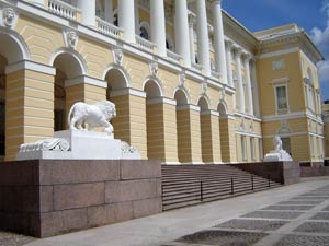 Михайловский дворец.Русский музей.Львы